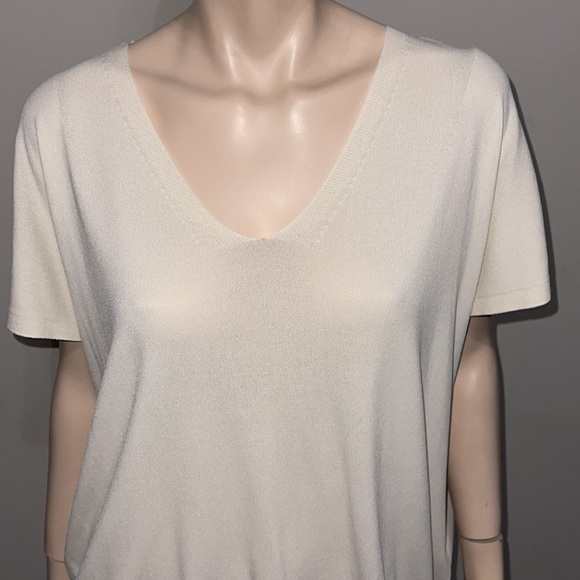 JS Millenium V-neck Knit Top - Picture 2 of 11
